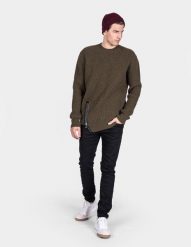Les Hommes Sweter | LJK106-656U | Round Neck Sweater With Asymetric Zip | Mężczyzna | Khaki. Brązowe swetry nierozpinane Les Hommes, m, bez wzorów, z wełny, bez kołnierzyka, bez ramiączek. W wyprzedaży za 549.00 zł.