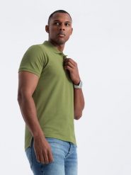 Męska koszulka polo jednokolorowa BASIC z dzianiny pique - oliwkowa V21 OM-POBS-0100 - XXL. Zielone koszulki polo sportowe Ombre Clothing, l, z aplikacjami, z bawełny, bez kołnierzyka, bez ramiączek. Za 77.99 zł.