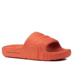 Klapki sportowe Adidas ADILETTE 22. Czerwone klapki Adidas. W wyprzedaży za 189.00 zł.