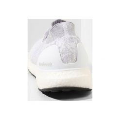 Adidas Performance ULTRA BOOST UNCAGED Obuwie do biegania treningowe feather white/whitin/black. Buty do biegania marki adidas Performance. Za 749.00 zł.