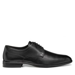 Półbuty Geox. Czarne eleganckie półbuty Geox, bez wzorów, bez obcasa, bez zapięcia. Za 549.99 zł.