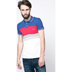 Wrangler - Polo. Koszulki polo marki Wrangler, z bawełny, polo, z krótkim rękawem. W wyprzedaży za 119.90 zł.
