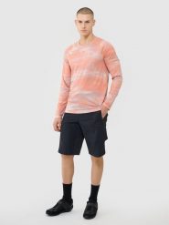 4F Spodenki rowerowe męskie - czarne S. Czarne krótkie spodenki sportowe 4F, l, bez wzorów, z elastanu. W wyprzedaży za 199.99 zł.