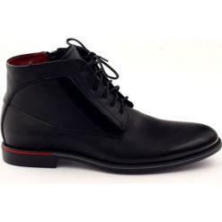 Botki sztyblety Pilpol PC6007 czarne. Czarne sztyblety Pilpol, bez wzorów, z polaru, bez obcasa, bez zapięcia. W wyprzedaży za 379.00 zł.