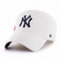 Czapka z daszkiem męska do baseball'u Brand 47 New York Yankees biała. Białe czapki z daszkiem 47 Brand, bez wzorów. Za 179.00 zł.