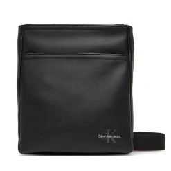 Saszetka Calvin Klein Jeans. Czarne saszetki i nerki Calvin Klein Jeans, bez wzorów, z jeansu. Za 179.99 zł.