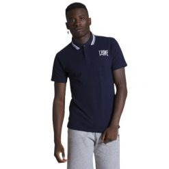 Męska koszulka polo z krótkim rękawem Summer Basic. Niebieskie koszulki polo LEONE 1947 APPAREL, l, bez wzorów, z tkaniny, bez kołnierzyka, bez ramiączek. Za 98.51 zł.