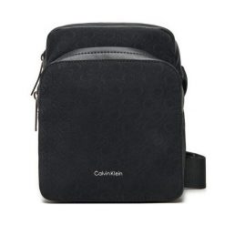 Saszetka Calvin Klein Jeans. Czarne saszetki i nerki Calvin Klein Jeans, bez wzorów, z jeansu. Za 279.99 zł.