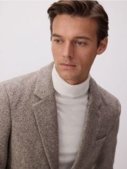 Wełniana marynarka slim fit - wielobarwny. Garnitury Reserved, bez wzorów, z tkaniny. W wyprzedaży za 339.99 zł.