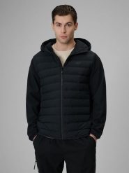 4F Kurtka z wypełnieniem syntetycznym męska - czarna XL. Czarne kurtki 4F, na zimę, m, bez wzorów, z materiału, bez kaptura. Za 349.99 zł.