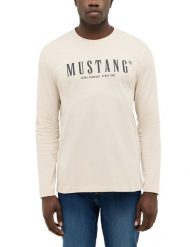 Męski Longsleeve Mustang Style Asheville Oatmeal 1016873 4092. Bluzki z długim rękawem Mustang, m, bez wzorów, bez kołnierzyka, bez ramiączek. Za 109.99 zł.