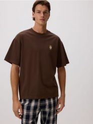 Dwuczęściowa piżama z haftem - brązowy. Brązowe piżamy Reserved, l, bez wzorów, z bawełny, bez ramiączek. Za 139.99 zł.