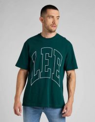 LEE SS VARSITY TEE MĘSKA KOSZULKA T-SHIRT LOGO ESMERALDA L69CFE96 112321823. T-shirty Lee, l, bez wzorów, bez kołnierzyka, bez ramiączek. Za 69.99 zł.