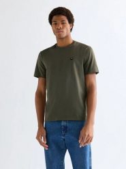 MESKA KOSZULKA WRANGLER SIGN OFF TEE DEEP DEPTHS 112378011. T-shirty Wrangler, xl, bez wzorów, bez kołnierzyka, bez ramiączek. Za 79.99 zł.