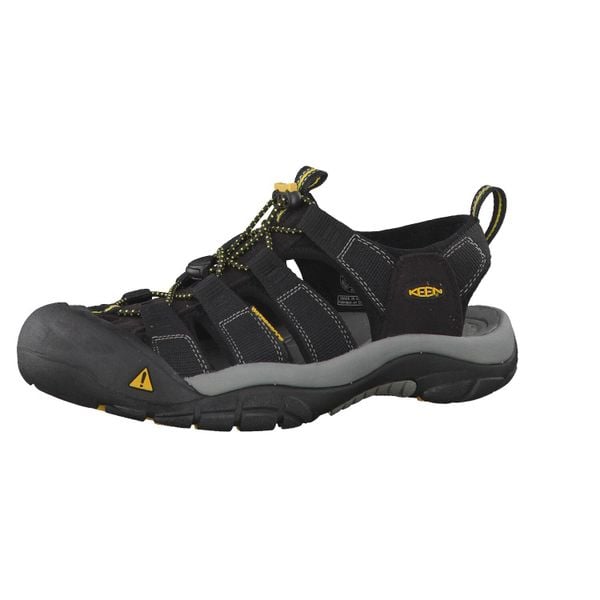 Buty trekkingowe męskie Keen Newport H2. Czarne buty turystyczne Keen, bez wzorów, z materiału, bez zapięcia, trekkingowe. Za 842.00 zł.
