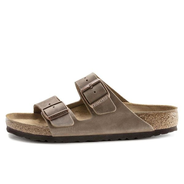 Sandały Birkenstock Arizona Dorosłych. Brązowe sandały Birkenstock, z materiału, bez zapięcia. Za 409.00 zł.