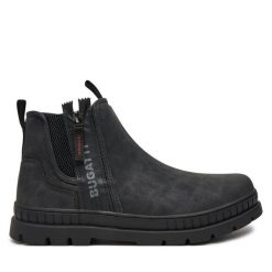Kozaki Bugatti. Czarne kozaki Bugatti, bez wzorów, bez obcasa, bez zapięcia. Za 449.99 zł.