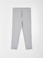 Spodnie jogger slim fit z domieszką wiskozy - szary. Szare joggery i bojówki Sinsay, l, bez wzorów, z wiskozy, sportowe. Za 49.99 zł.