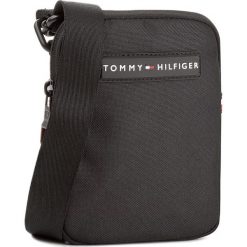 Saszetka TOMMY HILFIGER - Tommy Compact Crossover AM0AM03233 002. Saszetki i nerki marki Tommy Hilfiger. W wyprzedaży za 169.00 zł.