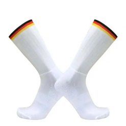 Skarpety rowerowe cycling aero żółto-czerwono-czarne. Czarne skarpety VELKYNE, bez wzorów, z elastanu. Za 60.99 zł.