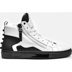 Czarno białe trampki męskie. Buty sportowe casual marki Kazar. Za 569.00 zł.