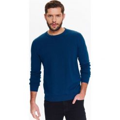 SWETER MĘSKI Z OZDOBNYM SPLOTEM NA ŁOKCIACH. Swetry nierozpinane marki TOP SECRET. W wyprzedaży za 69.99 zł.