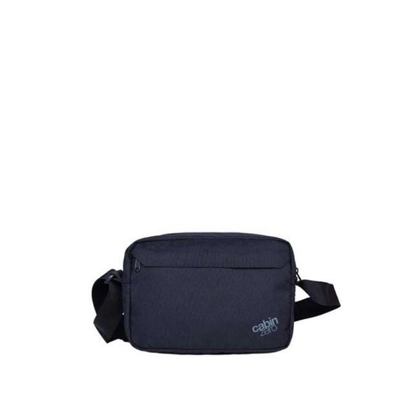 Torba boczna CABINZERO FLIPSIDE SHOULDER BAG 3L - czarna. Czarne torby na ramię CABINZERO, bez wzorów, z gumy, na ramię, bez dodatków. Za 109.00 zł.