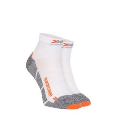 Skarpety biegowe X-Socks Run Discovery 4.0. Białe buty do biegania X-Socks, bez wzorów. W wyprzedaży za 72.00 zł.