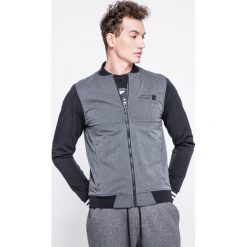Under Armour - Bluza Sportstle Woven Bomber. Bluzy marki Under Armour. W wyprzedaży za 239.90 zł.