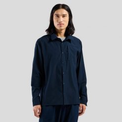 Koszula męska Odlo ESSENTIAL Shirt l/s. Niebieskie koszule ODLO, na lato, l, bez wzorów, z materiału, bez kołnierzyka, bez ramiączek. Za 429.99 zł.