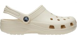 Klapki dla dorosłych Crocs Classic. Brązowe klapki Crocs, z materiału. Za 287.00 zł.