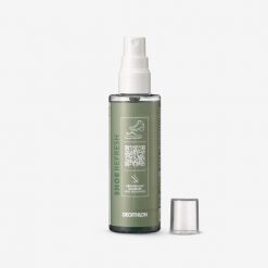 Dezodorant do butów 100 ml. Buty trekkingowe Decathlon, bez wzorów, bez zapięcia. Za 19.99 zł.