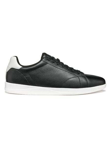 Geox Skórzane sneakersy w kolorze czarnym rozmiar: 39. Czarne buty sportowe casual Geox, bez wzorów, z materiału, bez zapięcia. Za 237.73 zł.
