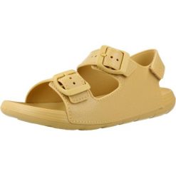 Sandały IGOR S10313 Żółty. Żółte sandały IGOR, z materiału, bez zapięcia. Za 130.99 zł.