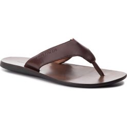 Japonki TOMMY HILFIGER - Hilfiger Leather Sandal FM0FM02237 Coffee Bean 212. Japonki marki Tommy Hilfiger. Za 299.00 zł.