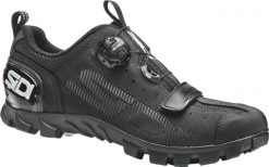 Czarne buty górskie SD15. Czarne buty turystyczne SIDI, bez wzorów, z materiału, bez zapięcia, rowerowe. Za 884.65 zł.