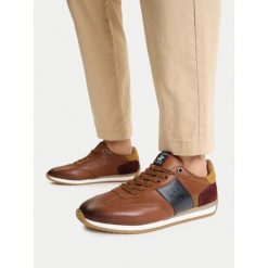 Sneakersy Beverly Hills Polo Club. Brązowe klapki Beverly Hills Polo Club. Za 180.99 zł.