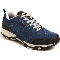 Skórzane buty turystyczne w kolorze granatowym. Buty trekkingowe marki Elementerre. W wyprzedaży za 150.95 zł.