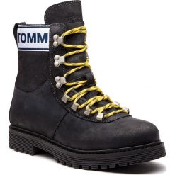 Trapery TOMMY JEANS - Outdoor EM0EM00170 Black 990. Trapery marki Tommy Jeans. W wyprzedaży za 419.00 zł.