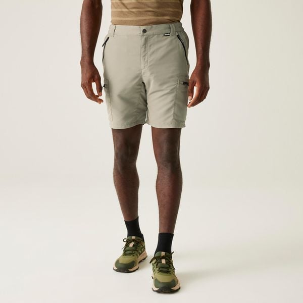 Leesville II męskie spodenki trekkingowe. Brązowe szorty Regatta, m, bez wzorów, z materiału, sportowe. W wyprzedaży za 141.75 zł.