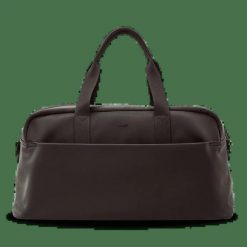 Duża torba sportowa WINGS WILLOW BLACK. Czarne torby na ramię Wings, bez wzorów, z materiału, na ramię, duże, bez dodatków. Za 259.90 zł.