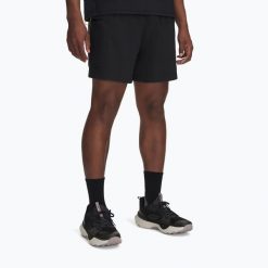 Spodenki do biegania męskie Under Armour Trail Run 5". Czarne szorty Under Armour, m, bez wzorów, sportowe. Za 189.99 zł.