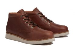Buty Timberland Redwood Edge Mid Lace Chukka Brązowe. Brązowe buty turystyczne Timberland, bez wzorów, z materiału, bez zapięcia, trekkingowe. Za 687.61 zł.