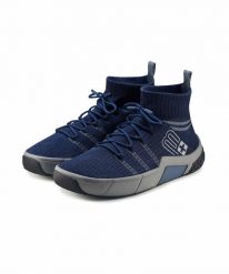 Buty zimowe męskie Brubeck WINTER MERINO. Czarne buty turystyczne Brubeck, na zimę, bez wzorów, z materiału, bez zapięcia, trekkingowe. Za 599.00 zł.