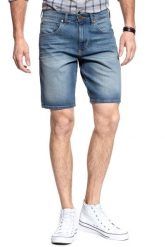 KRÓTKIE SPODENKI WRANGLER REGULAR SHORT GREEN LAGOON W15UX475C 112127159. Zielone szorty Wrangler, m, bez wzorów, z jeansu. W wyprzedaży za 99.99 zł.