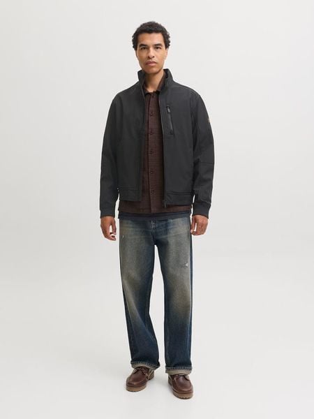 Jack & Jones Kurtka softshellowa w kolorze czarnym rozmiar: S. Czarne kurtki outdoor i hardshell Jack & Jones, s, bez wzorów, bez kaptura. Za 134.95 zł.