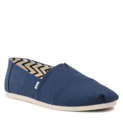 Półbuty Toms. Niebieskie eleganckie półbuty Toms, bez wzorów, bez obcasa, bez zapięcia. Za 199.99 zł.