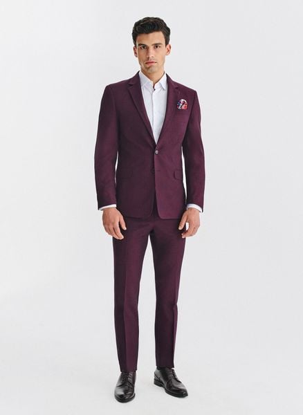 PAKO LORENTE – Bordowy garnitur męski. Czerwone garnitury Pako Lorente, m, bez wzorów, z elastanu. Za 1,099.98 zł.