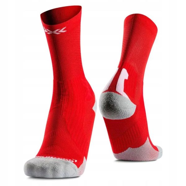 Skarpety unisex X-Socks Bike Perform Crew Rocket Red R110. Czerwone skarpety X-Socks, bez wzorów. Za 119.99 zł.