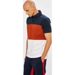 Tommy Hilfiger - Polo. Koszulki polo sportowe marki Tommy Hilfiger, z bawełny, polo, z krótkim rękawem. W wyprzedaży za 299.90 zł.